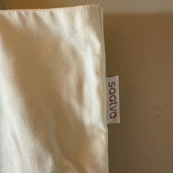 Saatva White Tote Bag - Picture 2 of 3